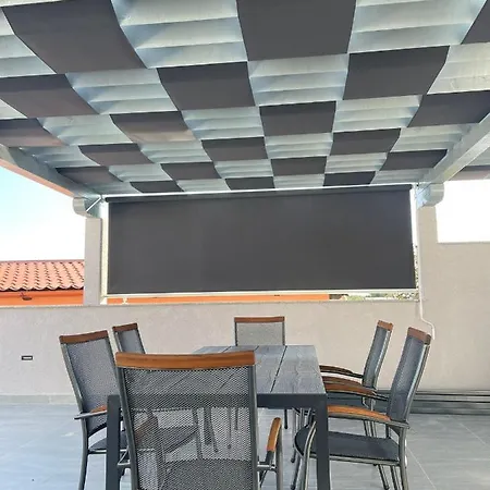 Vila Pedinka Villa Vir