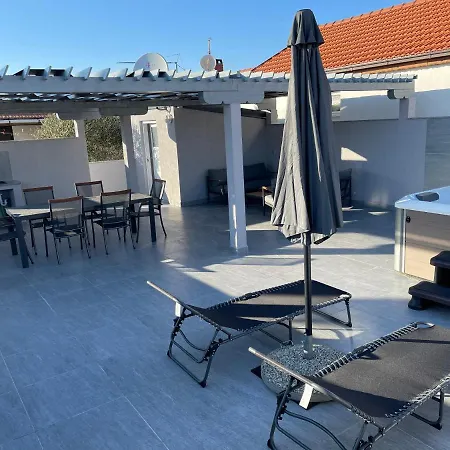Villa Vila Pedinka Vir
